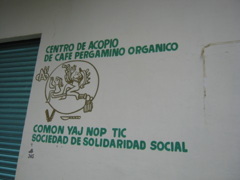 La Comon Logo La Comon Logo